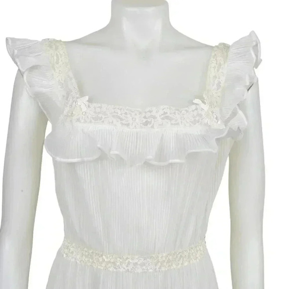 Vintage  60's Peignoir Negligee Lingerie Sheer Nighie White Lace Size Large - Picture 2 of 13